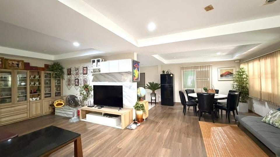 picture For Sell at Golden Place Village - 11/26