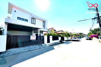บ้านเดี่ยว สมุทรปราการ : ขายบ้านเดี่ยว 2 ชั้น 50 ตรว. สร้างใหม่  บางนาวิลล่า บางนา-ตราด 39 บางพลี สมุทรปราการ