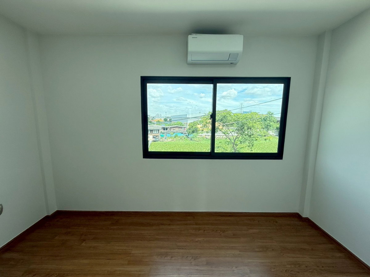 รูป #ขาย / เช่า โฮมออฟฟิศ 3 ชั้น DISTRICT พหลโยธิน–วิภาวดี | AP Home Office มี 3ห้องนอน 4 ห้องน้ำ โฮมออฟฟิศทำเลดีในโครงการคุณภาพจาก AP - รูปที่ 8/18