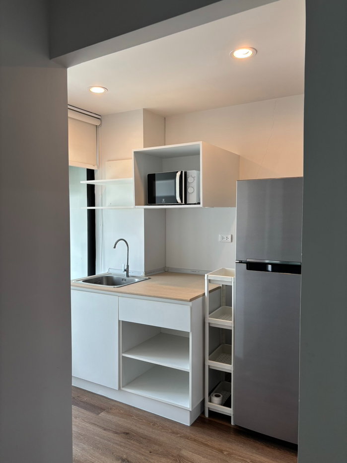 picture "HI SUTTHISAN Condo for rent, convenient location near MRT Sutthisan" - 5/13