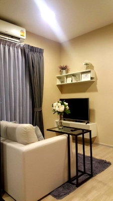คอนโดให้เช่า : R329/[ให้เช่า] ห้องสวยวิวสระ ทิศตะวันออก: คอนโดเลต มิสท์ พระราม 9 (Condolette Midst Rama 9)