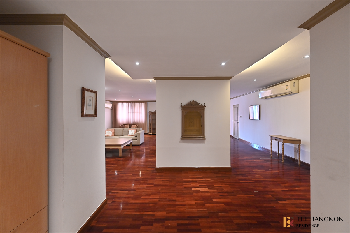 picture The Privilege of Luxury in an Economic Hub Location Ds Tower 1 - 5/10