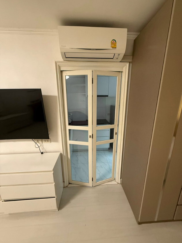picture For rent: Lumpini Place Narathiwas-Ratchanakarin - 3/8