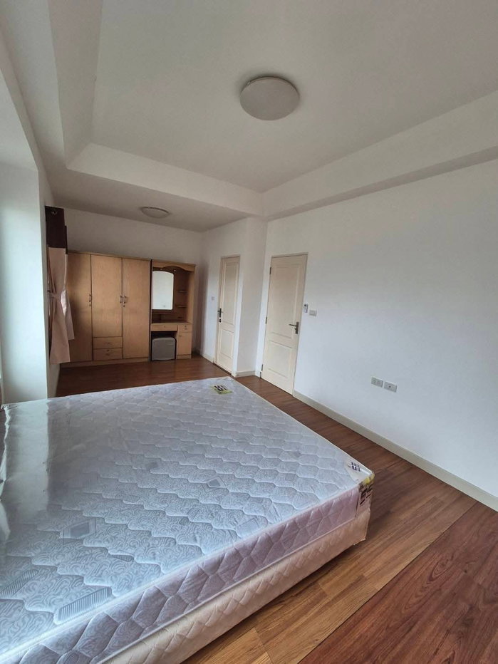 picture For Rent at   Parichat Suwinthawong - 9/15