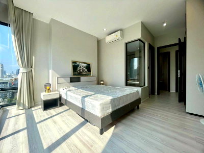 Condos for rent : For rent 💥 The Room Phayathai 💥 Beautiful room, ready to move in, beautifully decorated, fully furnished.