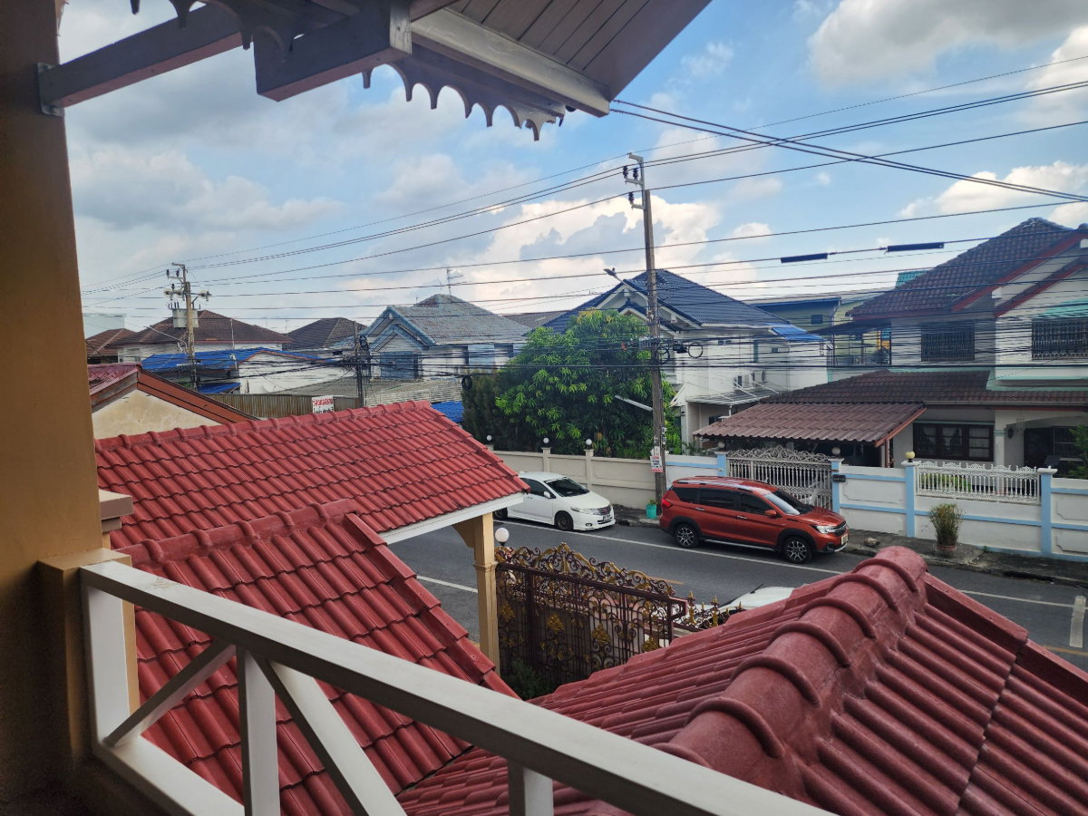 รูป ขายบ้านเดี่ยว 70 ตารางวา ติดถนนซอยสัญจร เหมาะทำกิจการ หน้าร้าน - รูปที่ 15/16
