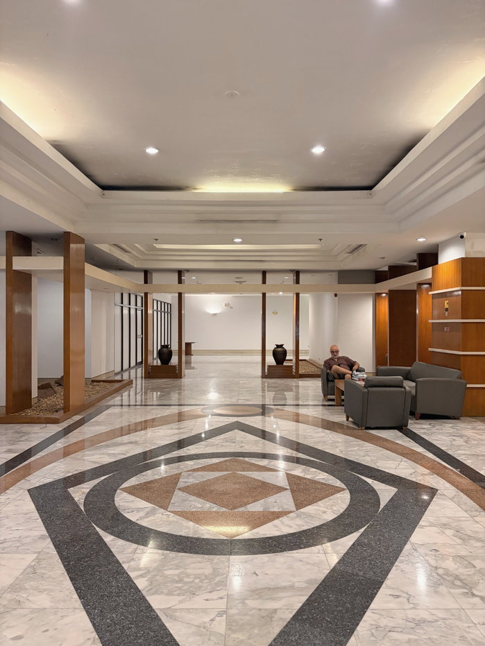 picture BTS Ratchdamri The Royal Place 2 / 62sqm. 1bed 1bath  - 9/10