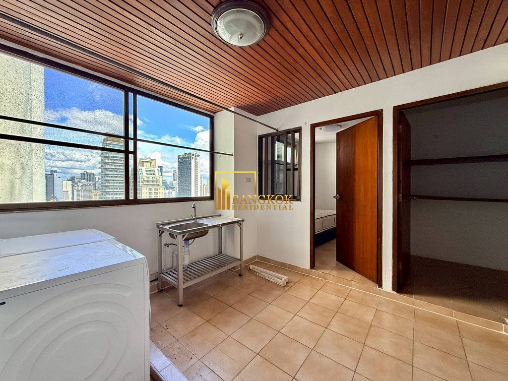 รูป Large 4 Bed Apartment with Private Terrace in Phrom Phong - BR21186AP - รูปที่ 38/50