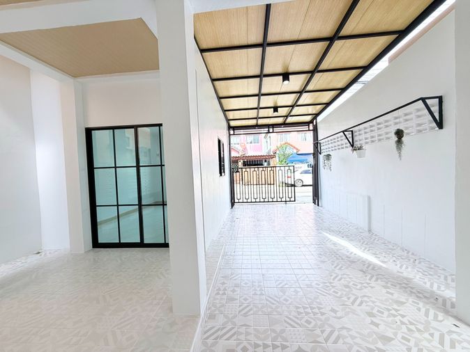 4-bed house for sale, 96 sqm, 24.4 sq wah, Amornsup