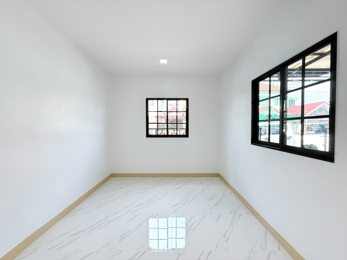 รูป ขายบ้านเดี่ยว2ชั้น ทำเลทอง หมู่บ้านอมรทรัพย์ เลียบวารี 25 โคกแฝด หนองจอก รีโนเวทใหม่พร้อมอยู่ คู้ขวา - รูปที่ 15/28