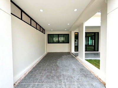 บ้านแฝด วิภาวดีรังสิต 39 : For Sell at    Rattanawalai Village