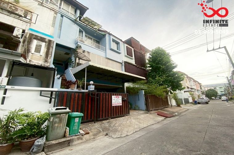 3-bed townhouse for sale, 280 sqm, 29.7 sq wah, Sinthanee Ladprao 80