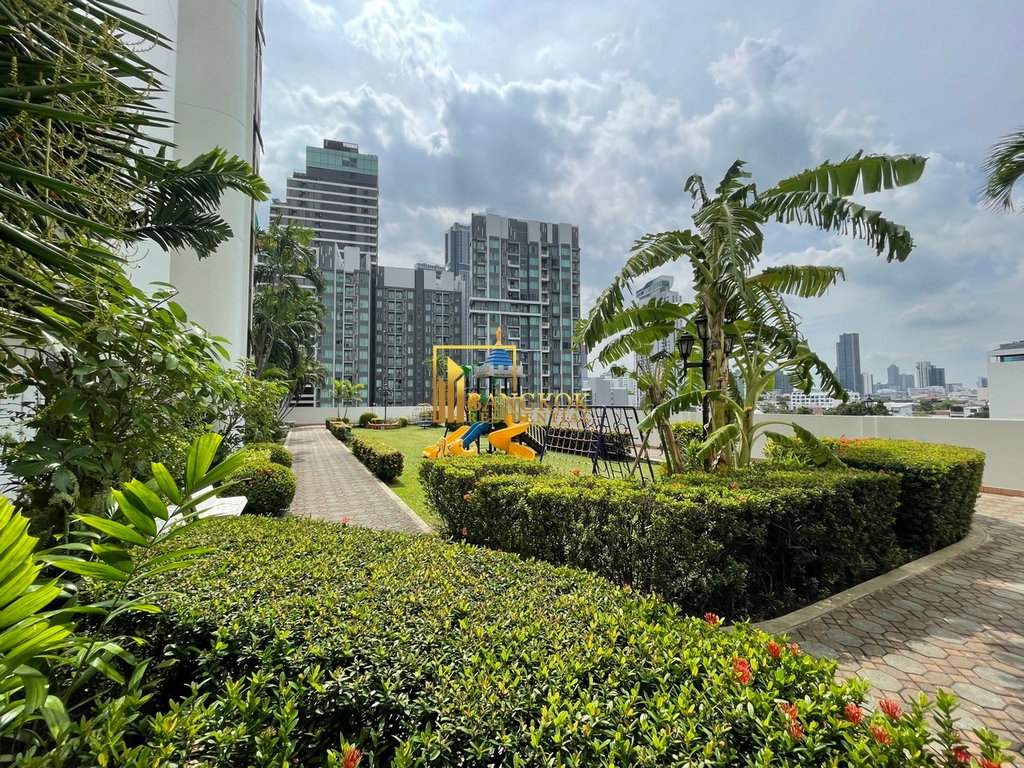 รูป Oriental Towers | Very Spacious 3 Bedroom Condo in Ekkamai - BR6656CD - รูปที่ 23/31