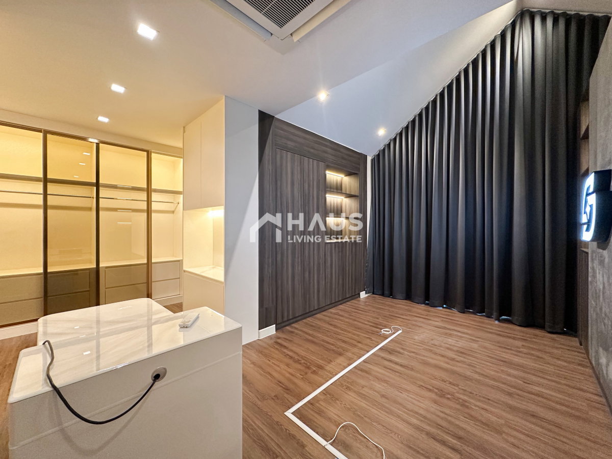 picture Bangkok Boulevard Westgate / 4 Bedrooms #HBGY009 - 12/18