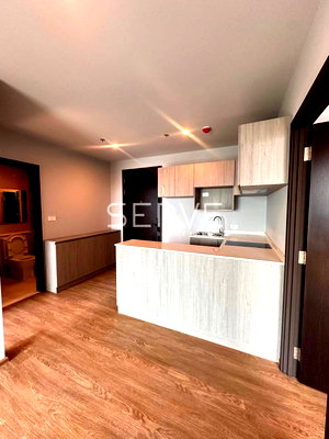 Condos for sale : Brand New 2 Beds Super High Fl. 40+ City View Fully furnished Good Location Close To BTS ARI Station 300 M. @ Nue Evo Ari 