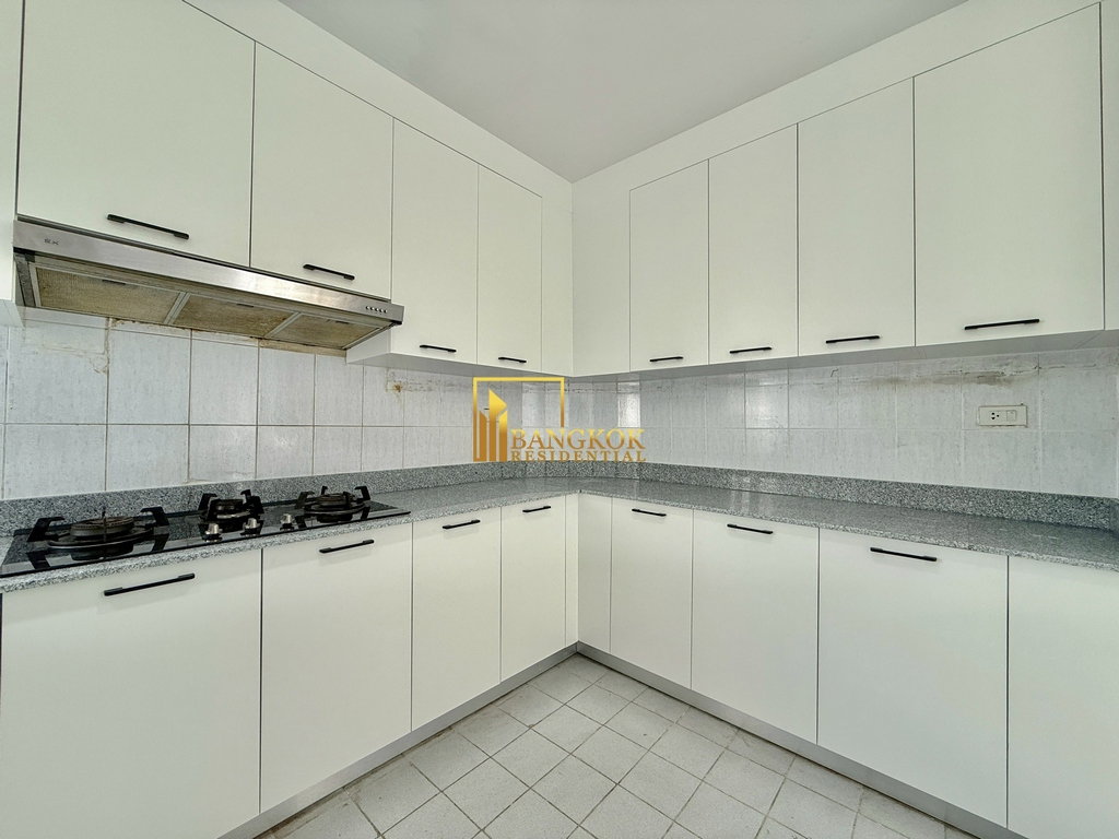 รูป Large 4 Bed Apartment with Private Terrace in Phrom Phong - BR21186AP - รูปที่ 17/50