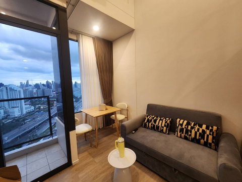 🌳🌳For rent Siamese Rama 9 🌳🌳 ห้องสวย 2-in-1 Washing Machine with  Dryer   ID LINE : @190evxgl