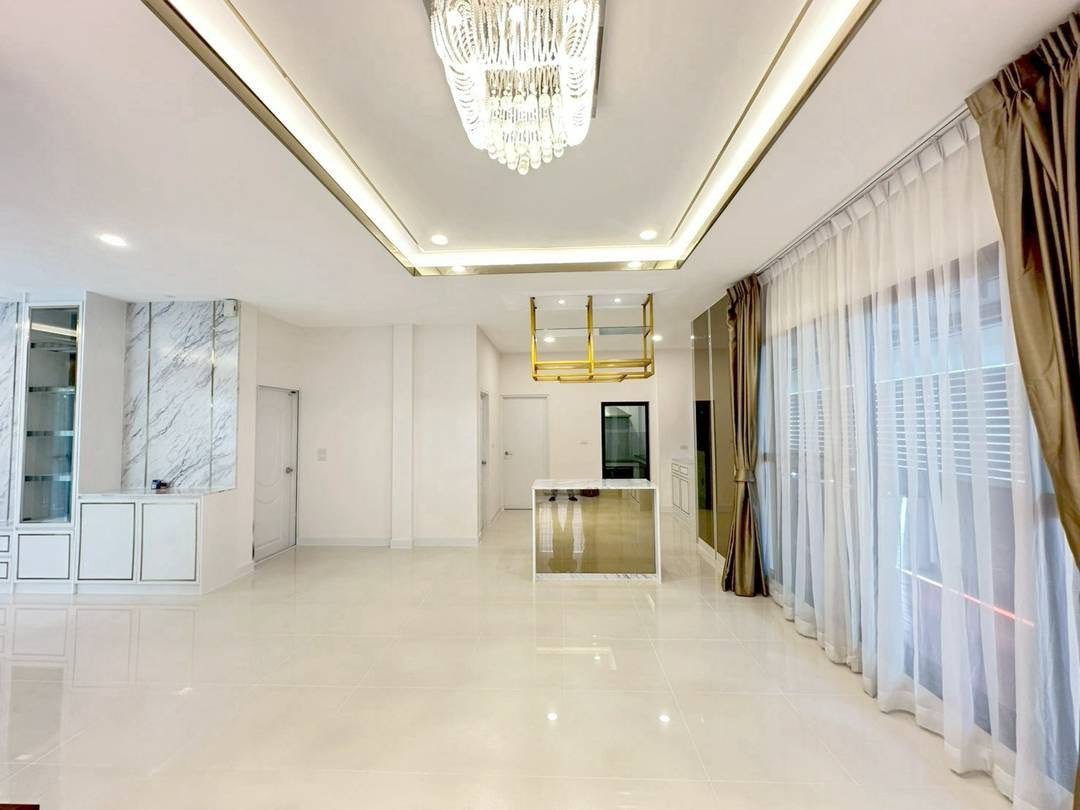 picture For Sell at    The City Pattanakarn Project - 15/19
