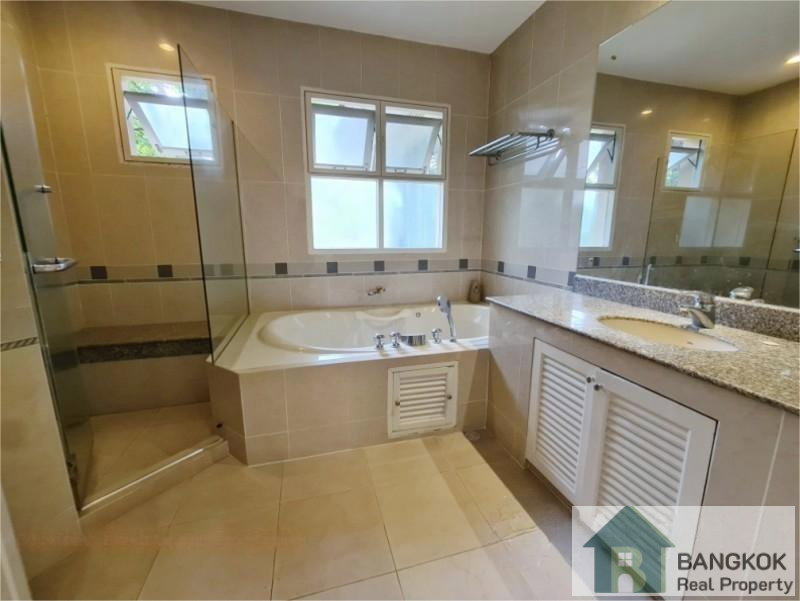 picture Nantawan Srinakarin Village | Elegant Detached 4 Bed House - 19/25