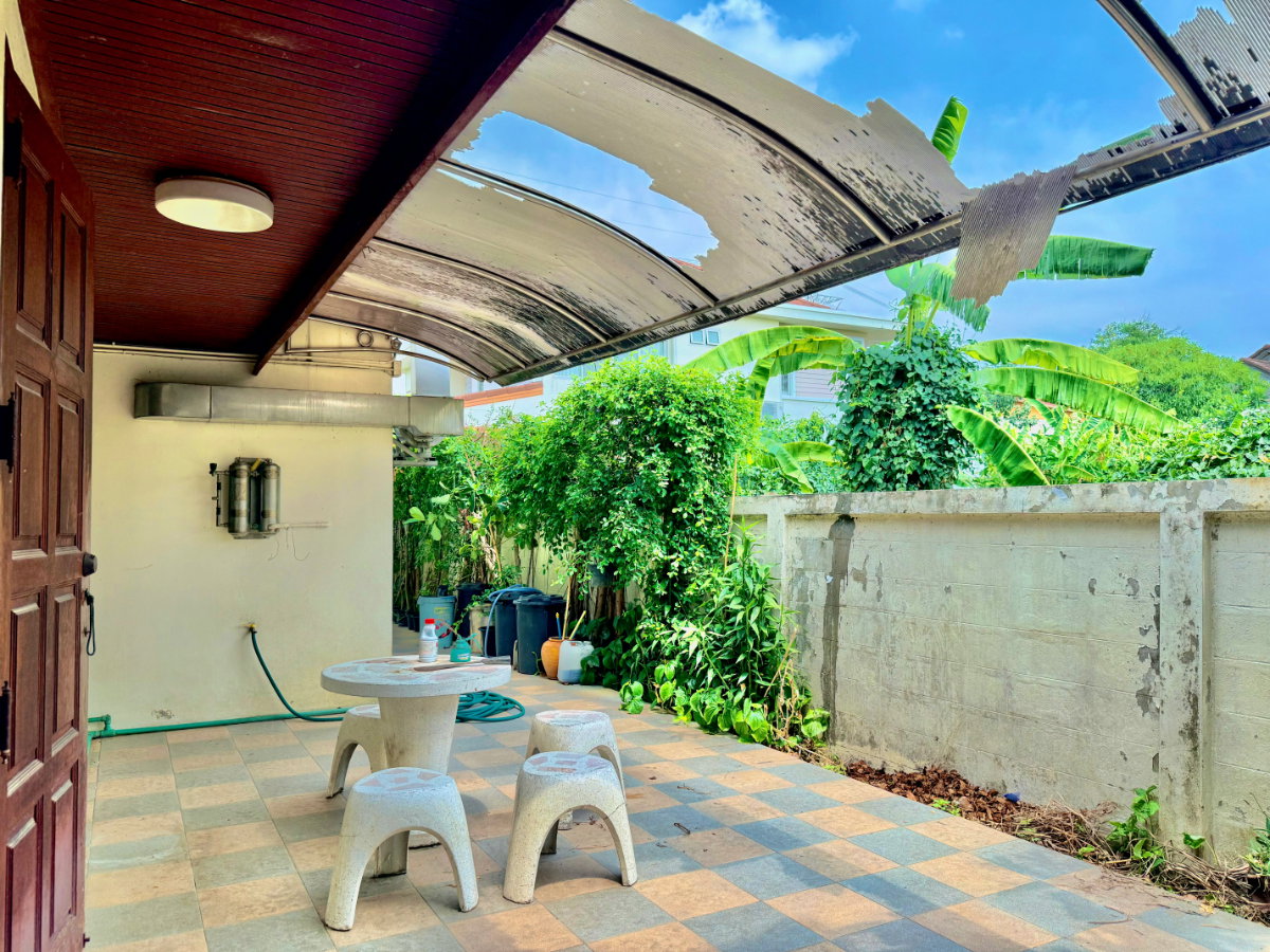 รูป ขายบ้านเดี่ยวห้องมุมหลังใหญ่ 216 ตร.ว. กฤษดานคร18 ทิศใต้รับลม พื้นที่ใช้สอยครบครัน 4 นอน 5 น้ำ ย่านศาลาธรรมสพน์ - เพียง 14.9 ล้าน! - รูปที่ 27/42