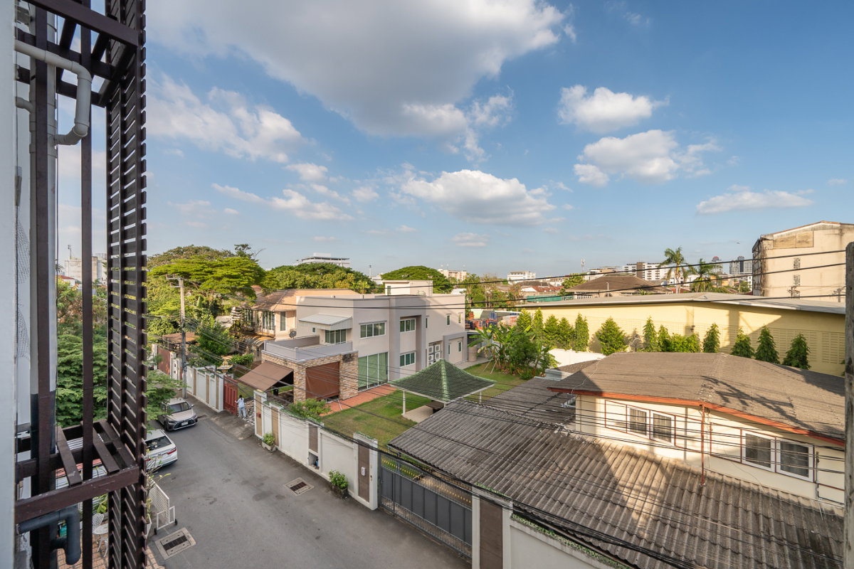 picture The Tropical Condominium | 📍 Near Srinakarin Road - 20/46