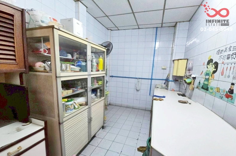 รูป ขายทาวน์เฮาส์ 2 ชั้น 23 ตร.ว. ลาดพร้าว 47-โชคชัย4 ใกล้ MRT เพียง 700 เมตร - รูปที่ 8/10