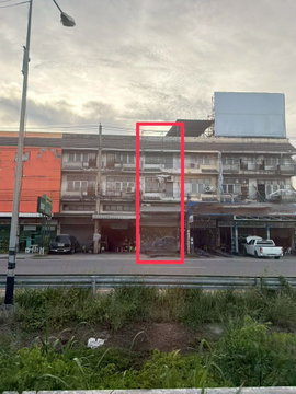 Commercial building for sale in a prime location, on Sukhumvit Road, Samet, Mueang Chonburi.