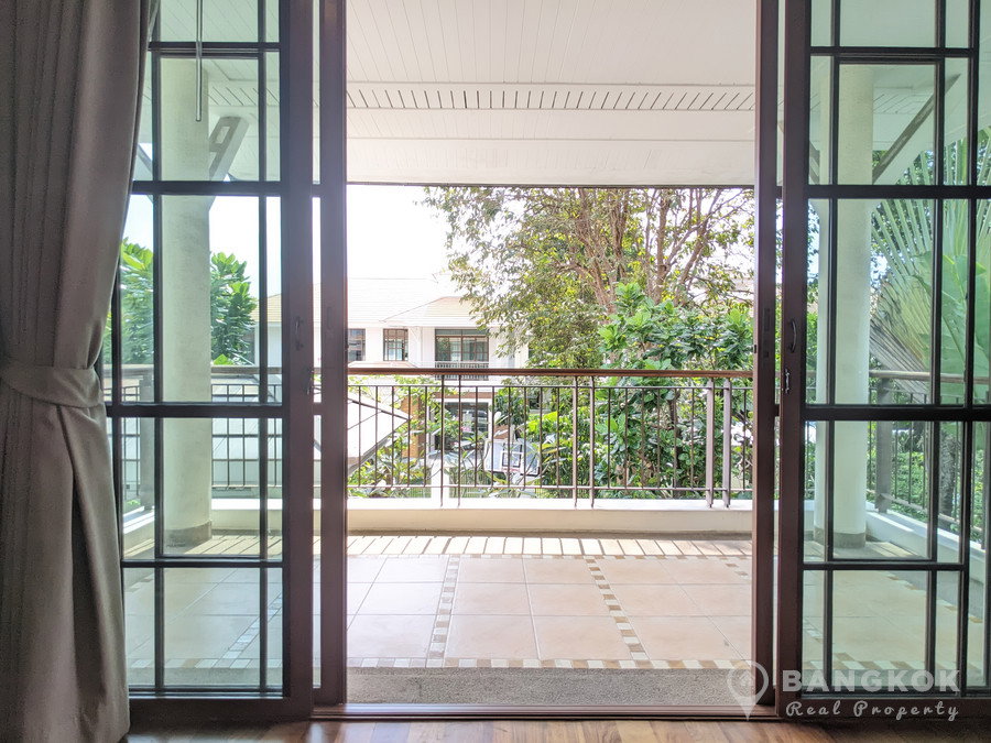 picture Narasiri Pattanakarn Srinakarin | Elegant 4 Bed 4 Bath House - 14/31