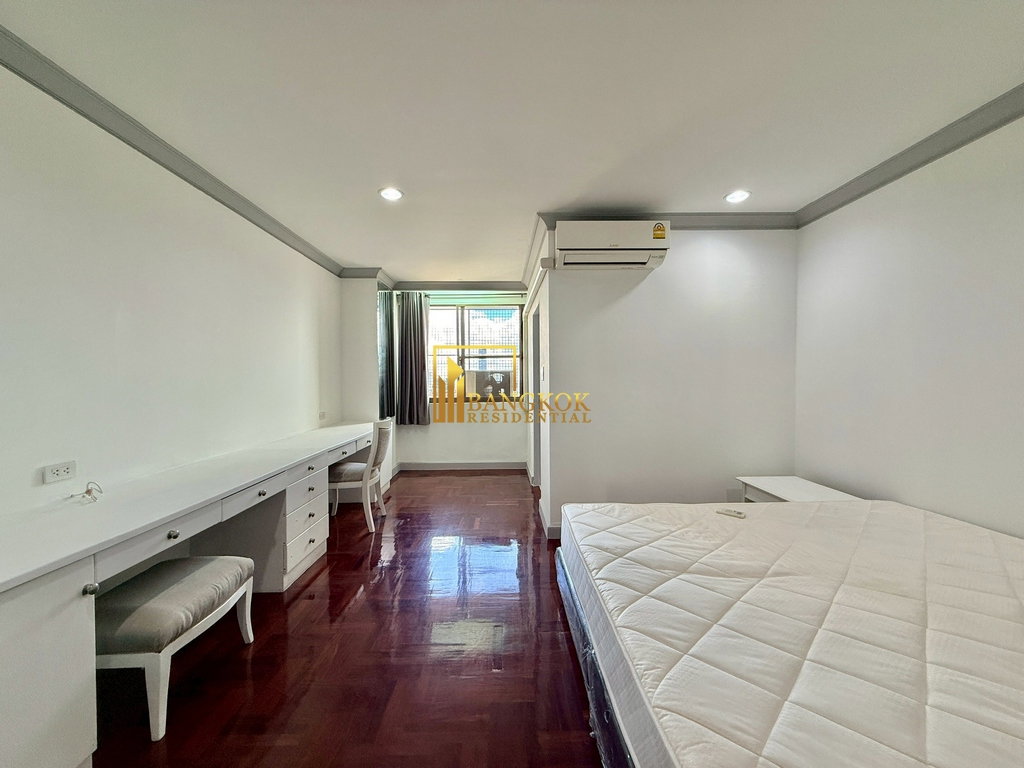 รูป Large 4 Bed Apartment with Private Terrace in Phrom Phong - BR21186AP - รูปที่ 31/50