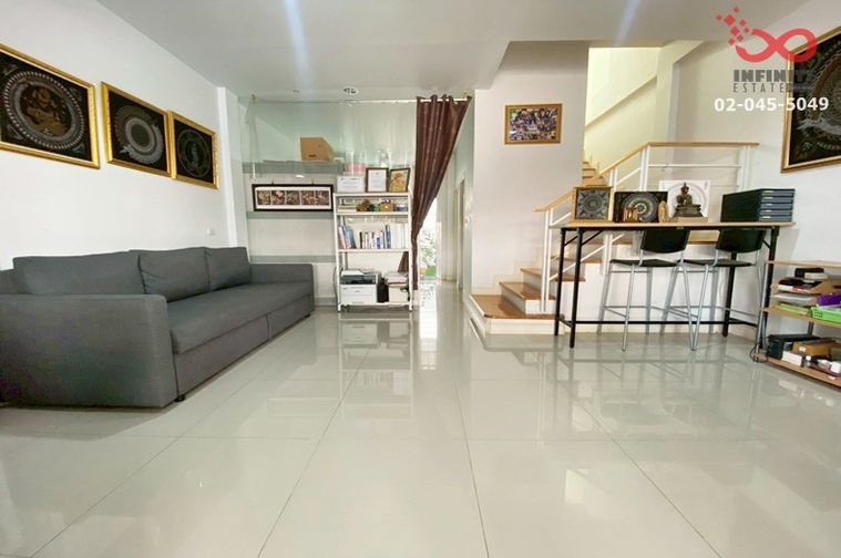 3-bed townhouse for sale, 162 sqm, 22.4 sq wah, Baan Kang Mung Ladprao-Sena