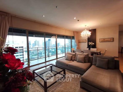 3-BR Condo at The Madison near BTS Phrom Phong (ID 2913125)