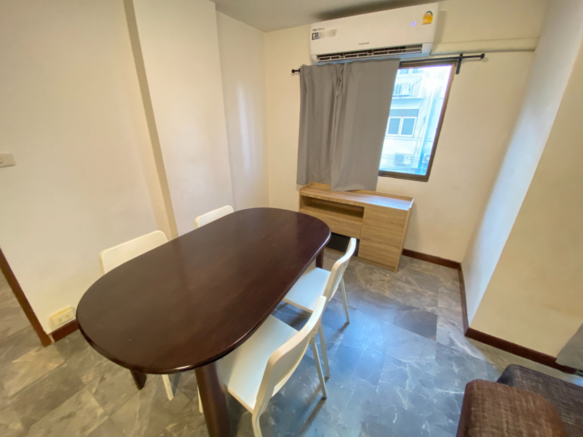 picture Surawong Classic Place 1 bedroom condo - 9/14