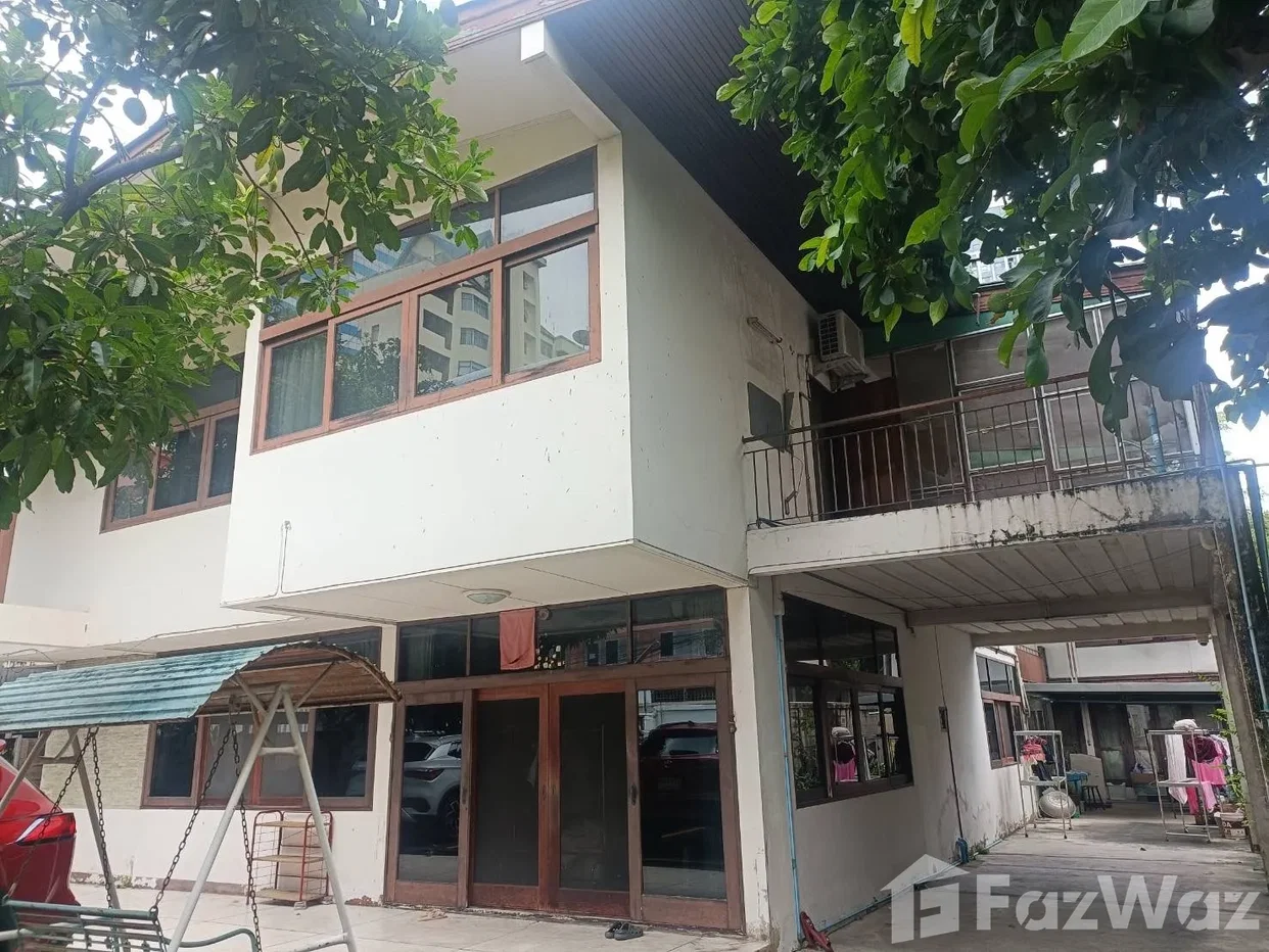 picture 4 Bedroom House for rent in Si Phraya, Bangkok  5703905 - 6/7