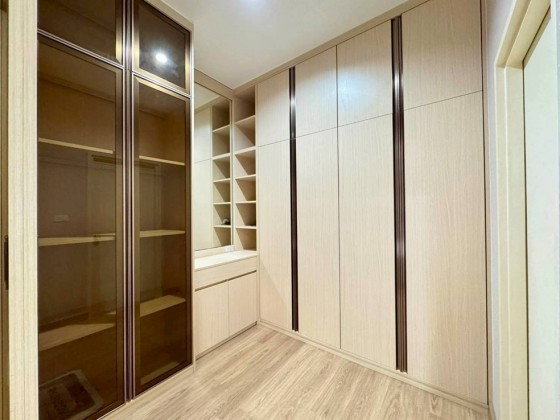 รูป ให้เช่าบ้านเดี่ยว 2.5 ชั้น หมู่บ้านนิรติ ดอนเมือง / ถนน เชิดวุฒากาศ / บ้านสวยมาก / เฟอร์นิเจอร์ครบ Fully Furnished / อยู่อาศัย - รูปที่ 10/13