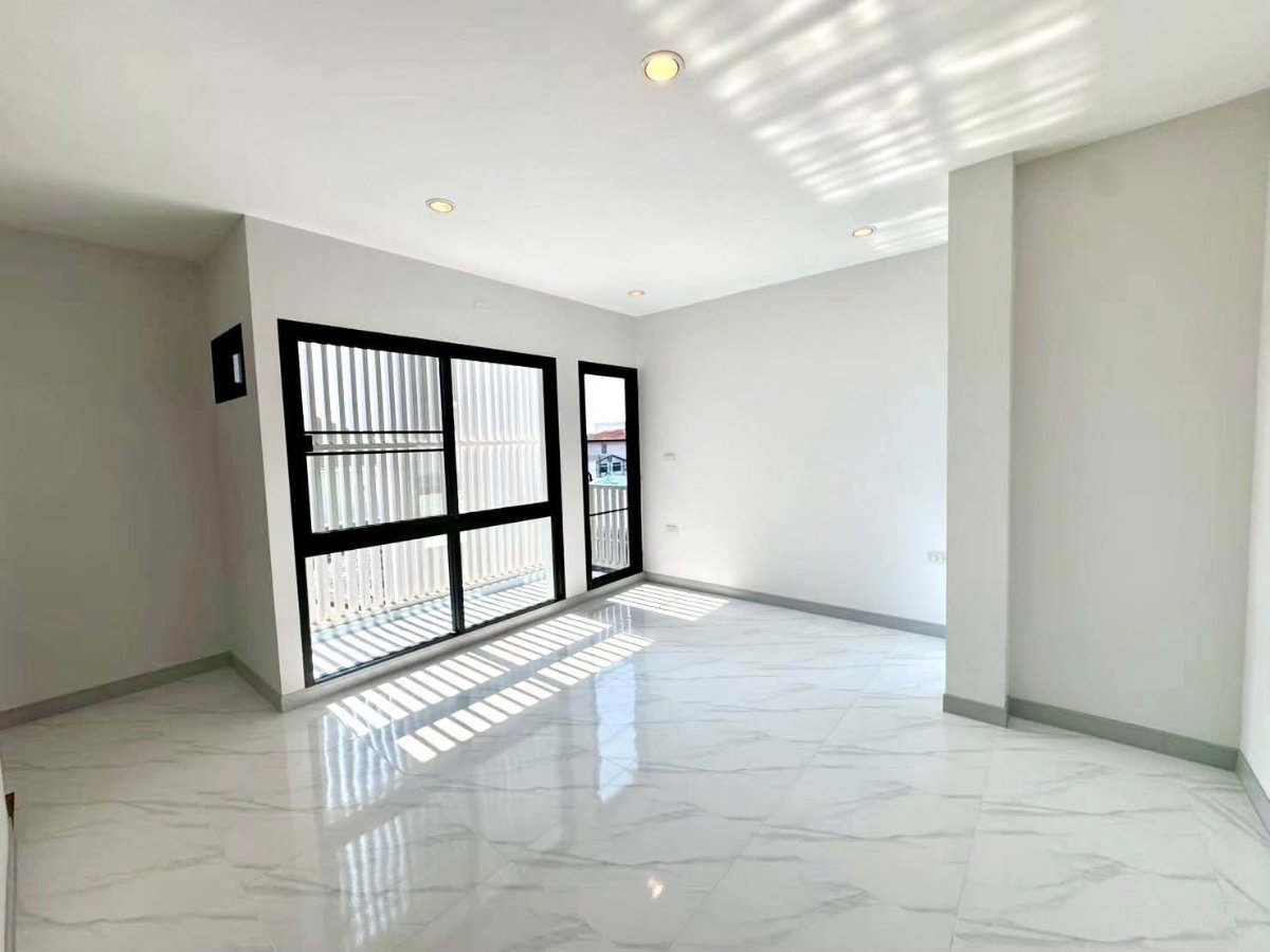 รูป 🏡 HF054 | ให้เช่าโฮมออฟฟิศสร้างใหม่ 3 ชั้น สไตล์ Modern Luxury หลัง CDC เลียบด่วน (ลาดพร้าว 87) ถ่ายรูปสวย แสงธรรมชาติเป๊ะ! - รูปที่ 11/16