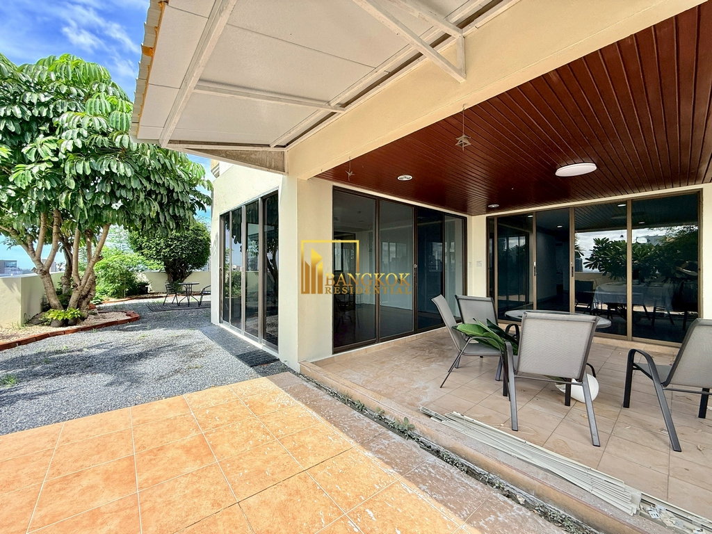 รูป Large 4 Bed Apartment with Private Terrace in Phrom Phong - BR21186AP - รูปที่ 13/50