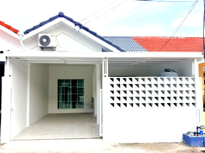 Houses for sale Bang Lamung Chonburi : House for Sale East Pattaya Fully Furnished Near Khao Noi