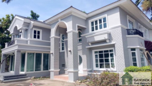 Nantawan Srinakarin Village | Elegant Detached 4 Bed House