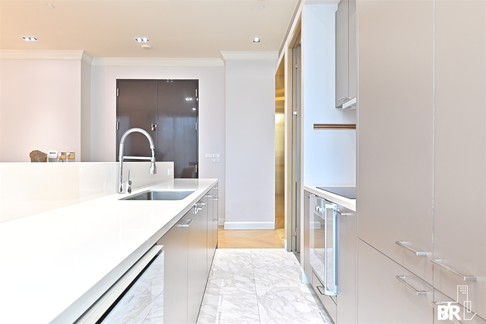 หรูหราเหนือระดับกับยูนิตสุด Luxury เดอะ สุโขทัย เรซิเด้นท์