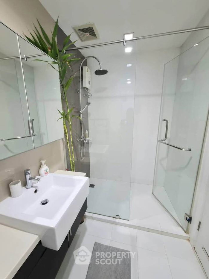 picture 2-BR Condo at The Bloom Sukhumvit 71 near BTS Phra Khanong (ID 2916250) - 9/10