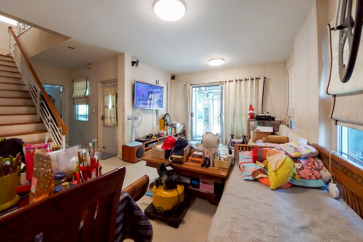 picture For Sell at    Nantawan Srinakarin House - 9/10