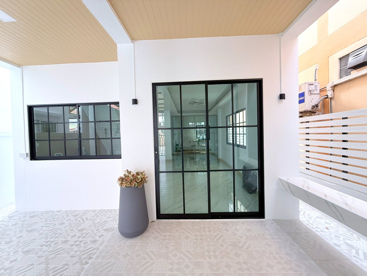 รูป ขายบ้านเดี่ยว2ชั้น ทำเลทอง หมู่บ้านอมรทรัพย์ เลียบวารี 25 โคกแฝด หนองจอก รีโนเวทใหม่พร้อมอยู่ คู้ขวา - รูปที่ 6/28