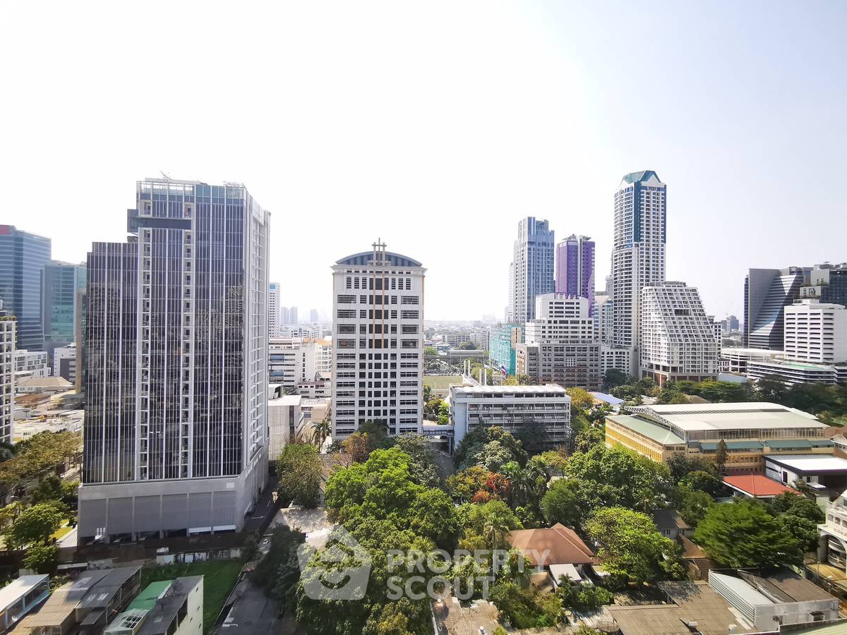picture 2-BR Condo at The Lofts Silom near BTS Surasak (ID 2913146) - 9/9