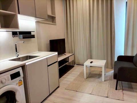 For Rent The Room Phayathai (Near BTS Phayathai Station And Airport Link Ratchaprarop)