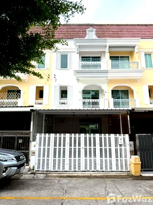 Townhouses for sale Thonburi Vocational College : 3 Bedroom Townhouse for sale at The Metro Sathorn-Kalpaphruek  6295187