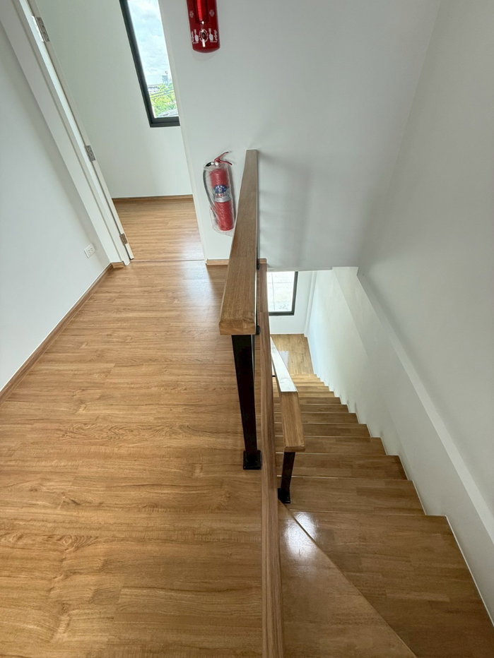 รูป #ขาย / เช่า โฮมออฟฟิศ 3 ชั้น DISTRICT พหลโยธิน–วิภาวดี | AP Home Office มี 3ห้องนอน 4 ห้องน้ำ โฮมออฟฟิศทำเลดีในโครงการคุณภาพจาก AP - รูปที่ 14/18