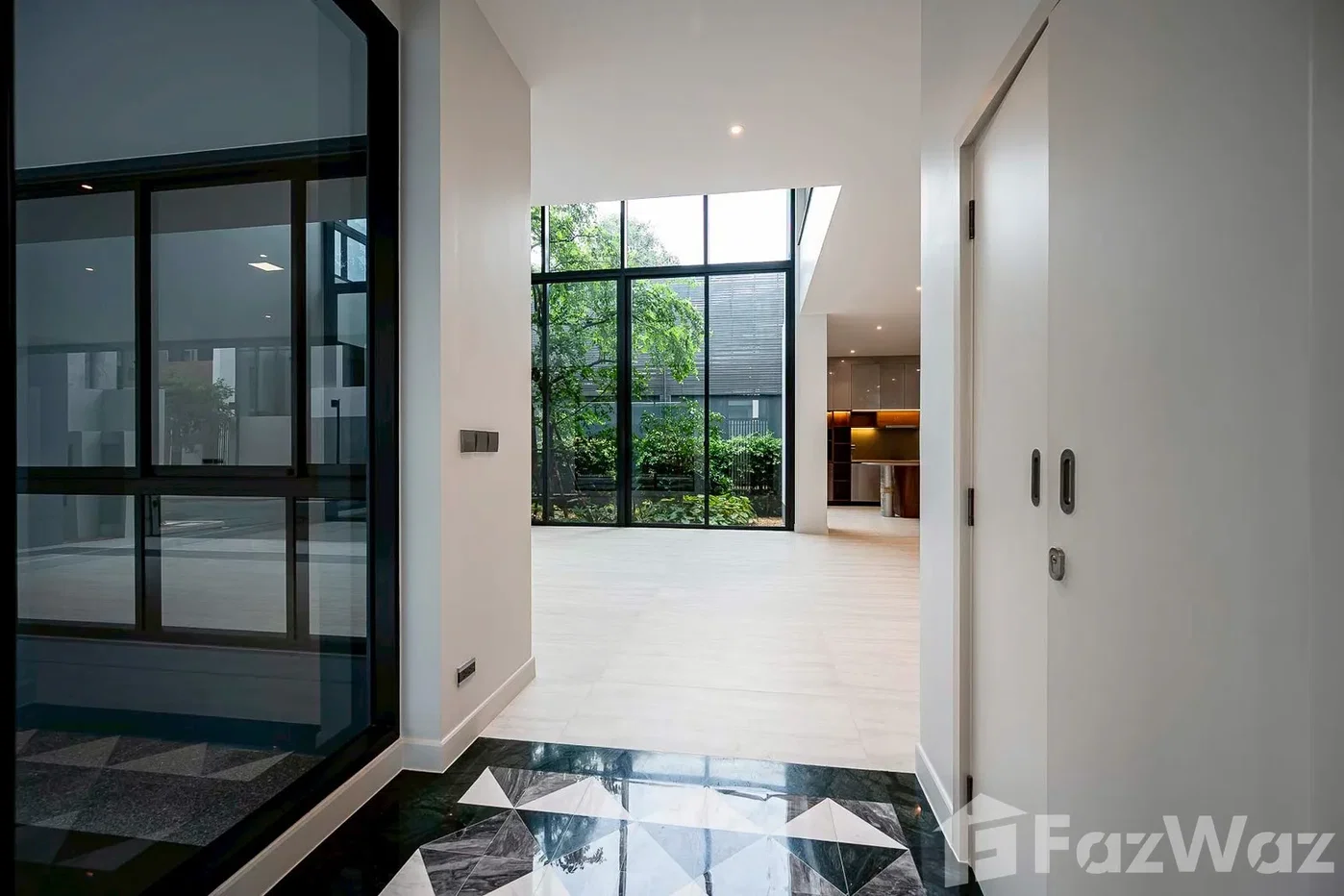 รูป ขาย บ้านเดี่ยว 4 ห้องนอน ในโครงการ บูก้าน กรุงเทพ กรีฑา 6292160 - รูปที่ 11/47