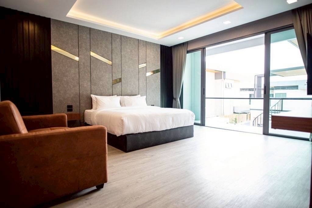 picture Luxury Villa for Rent Thung Klom East Pattaya - 12/20