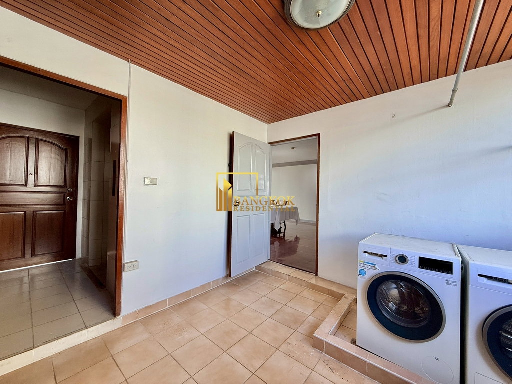 รูป Large 4 Bed Apartment with Private Terrace in Phrom Phong - BR21186AP - รูปที่ 37/50
