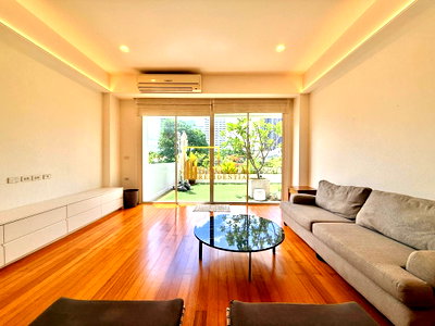 Apartment building for rent Bangkok : Expansive 3 Bedroom Apartment For Rent in Thonglor Area - BR21039AP